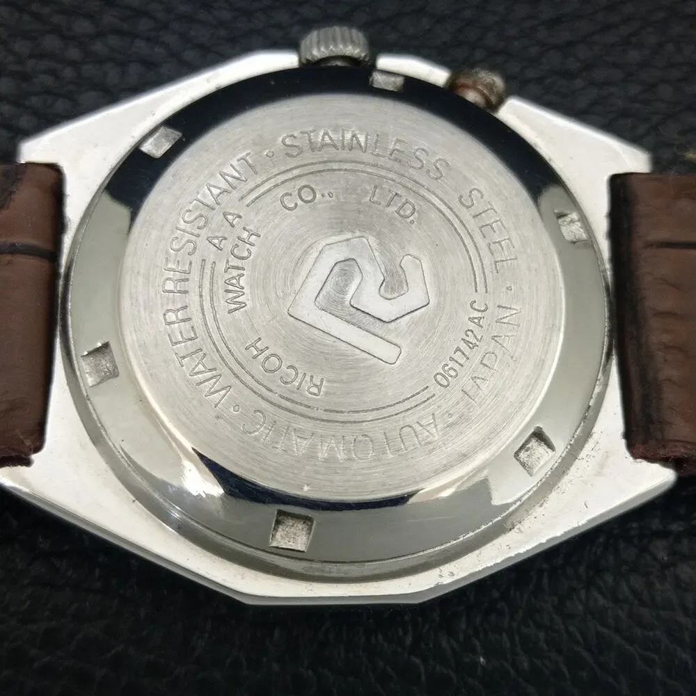 Vintage 1971 Ricoh Automatic Mens Silver Watch W/daydate & Red accents